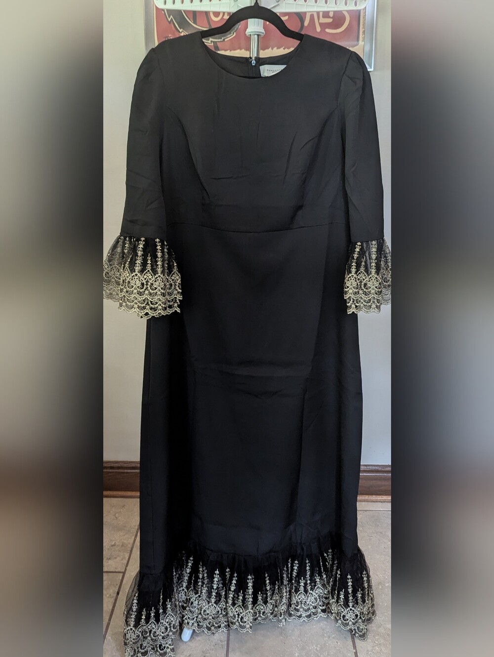 $60 Tuckernuck XXL/Size 16 NWT Pomander Place Black Lilith Gold Lace Dress